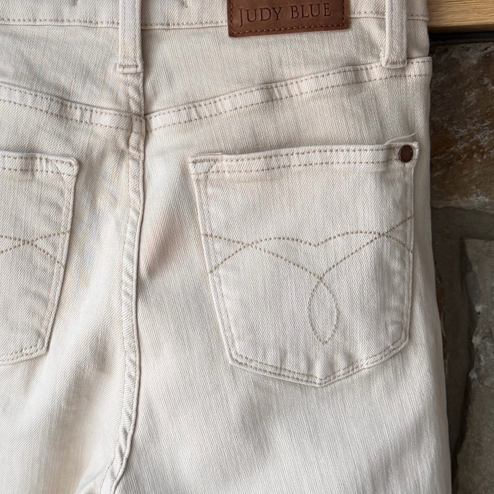 Judy Blue Neutral Cream Cropped High-Rise Jeans - Picture 7 of 9
